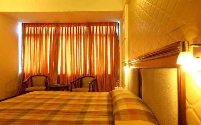 Hotel Klg International Zirakpur Dış mekan fotoğraf